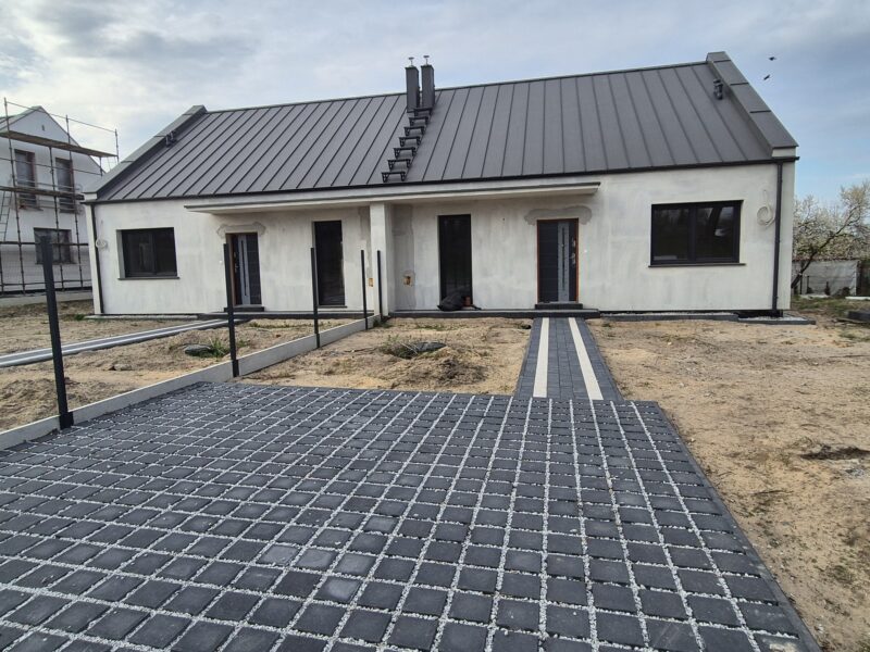 NOWA INWESTYCJA WSCHOWA POŁOWA BLIŹNIAKA, LOKAL "C"