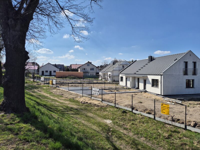 NOWA INWESTYCJA WSCHOWA POŁOWA BLIŹNIAKA, LOKAL "C"